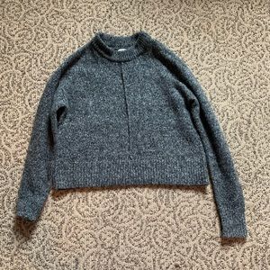 Super cute cropped sweater